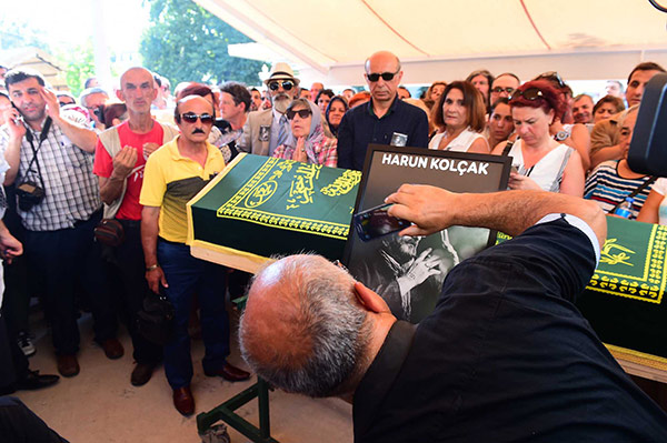 'Selfie çekeceğine dua et be kardeşim'