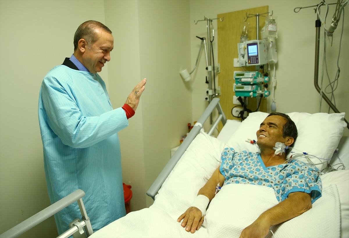Erdoğan, Naim Süleymanoğlu'nu ziyaret etti