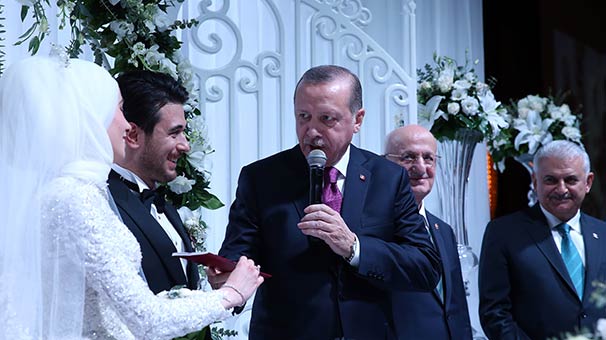 Erdoğan, nikâh şahitliği yaptı