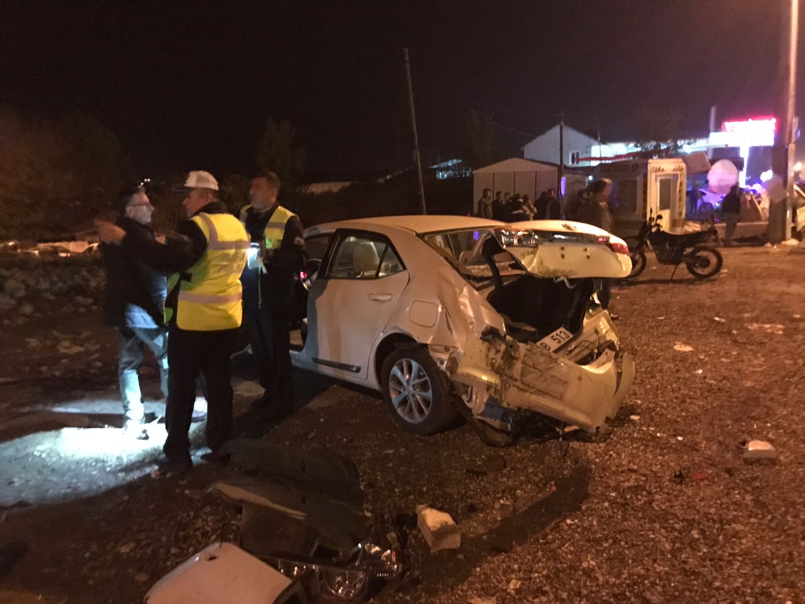 Düzce’de beton mikseri kahvehaneye daldı: Ölüler ve yaralılar var