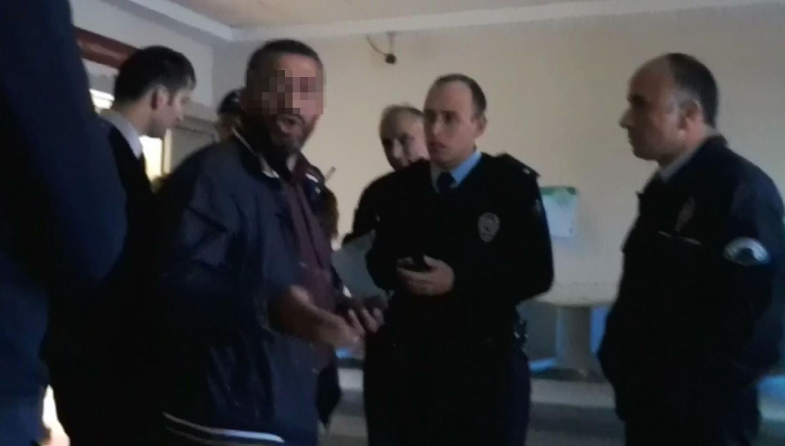 Öz oğlunu, kendisini yakaladı diye öldürmüş