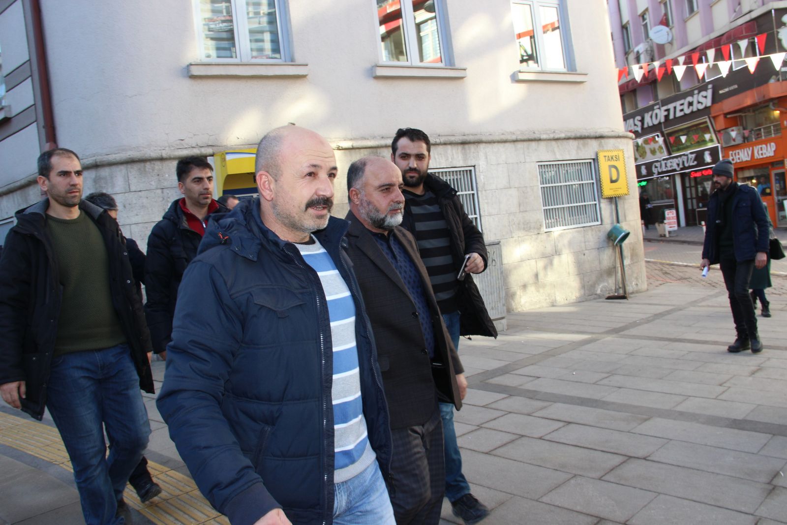 Vaazlarda cemaati dolandırıcılara karşı uyaran imam dolandırıldı