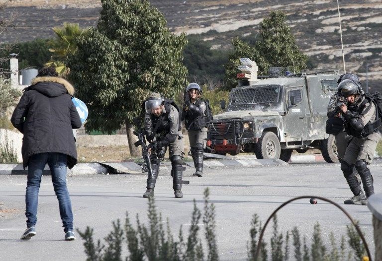 İsrail polisi Filistinli protestocuyu canlı yayında vurdu