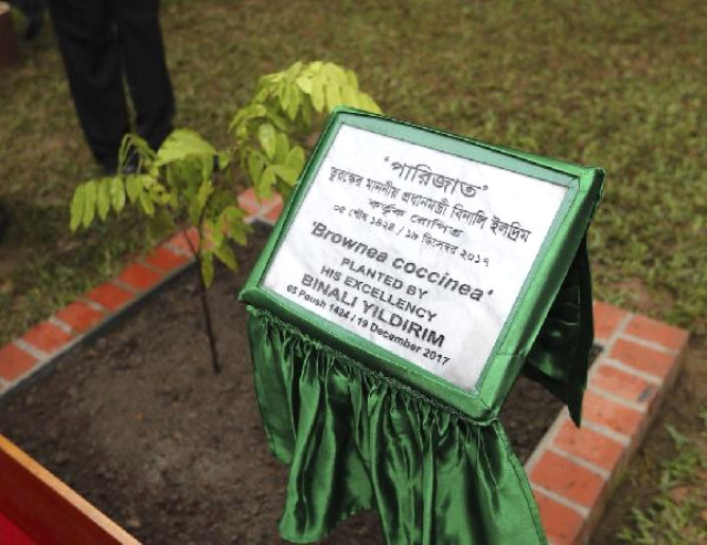 Başbakan'a Bangladeş ziyaretinde kızı da eşlik ediyor