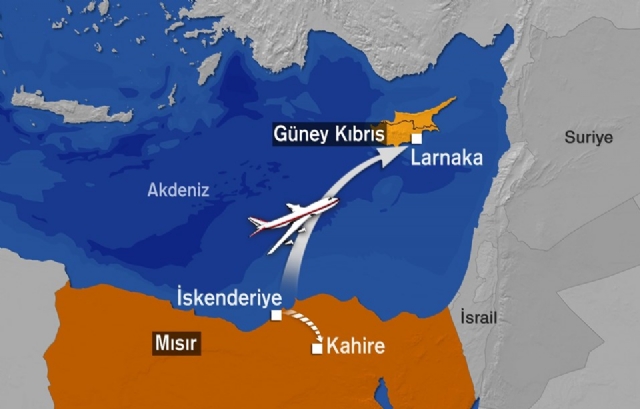 Mısır uçağını kaçıran hava korsanı teslim oldu