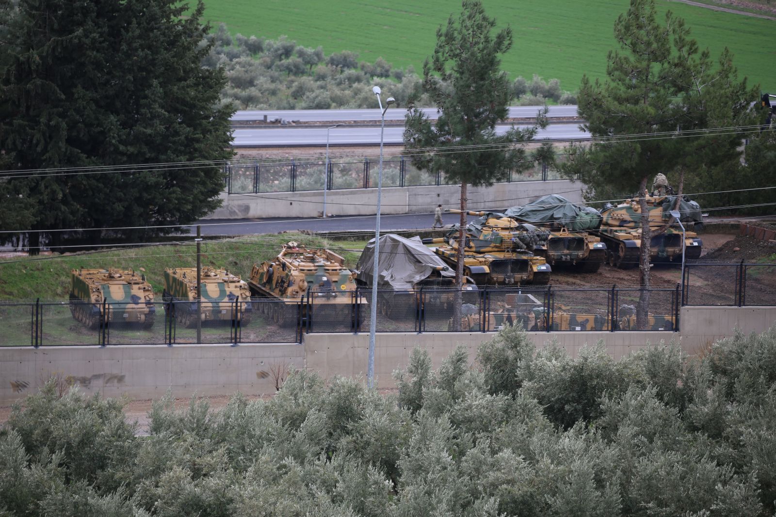 TSK, Afrin'deki terör hedeflerini vuruyor (Afrin haberleri Son dakika)