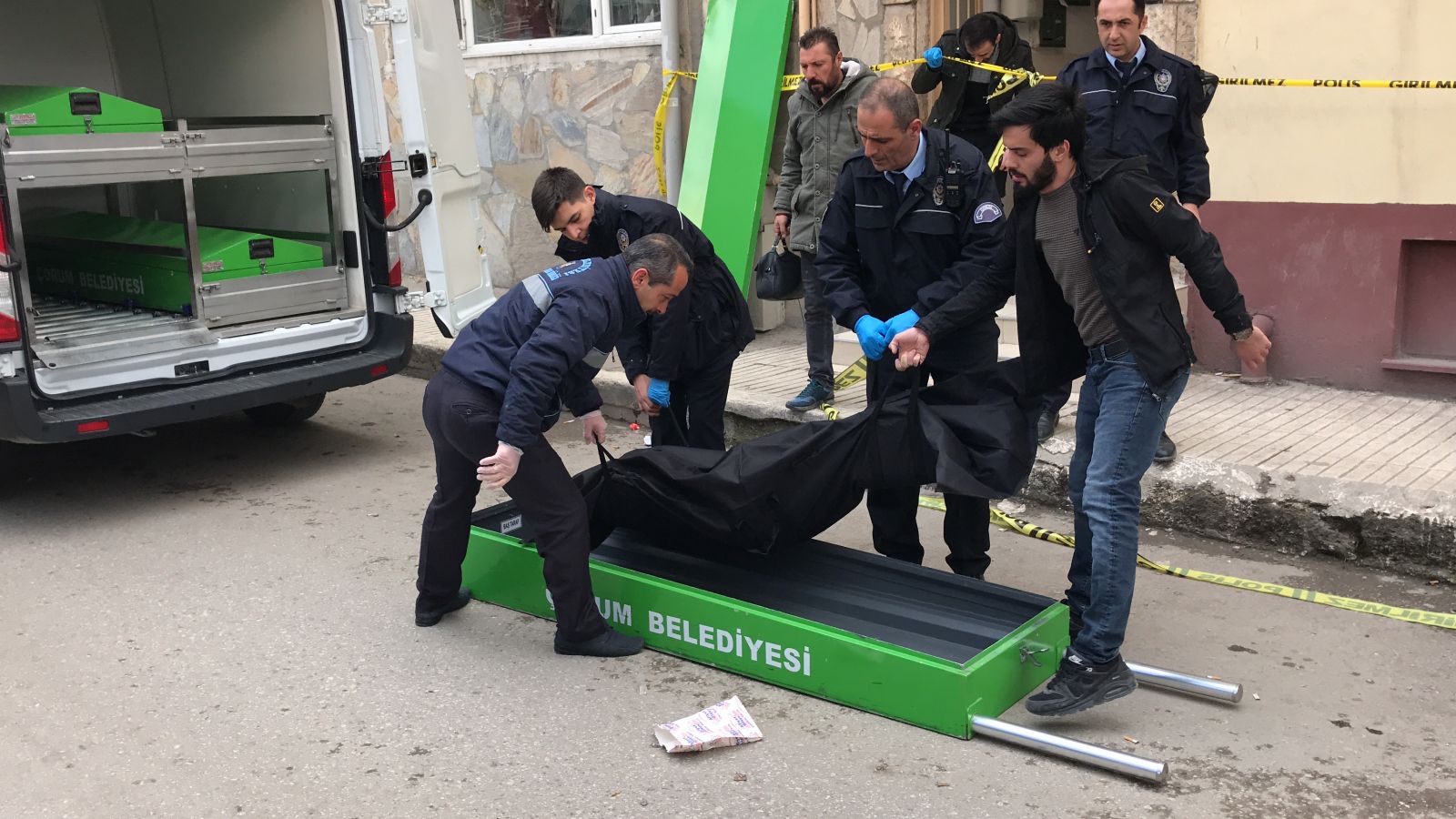 620 km yol gidip eşi ile kayın biraderini öldürdü