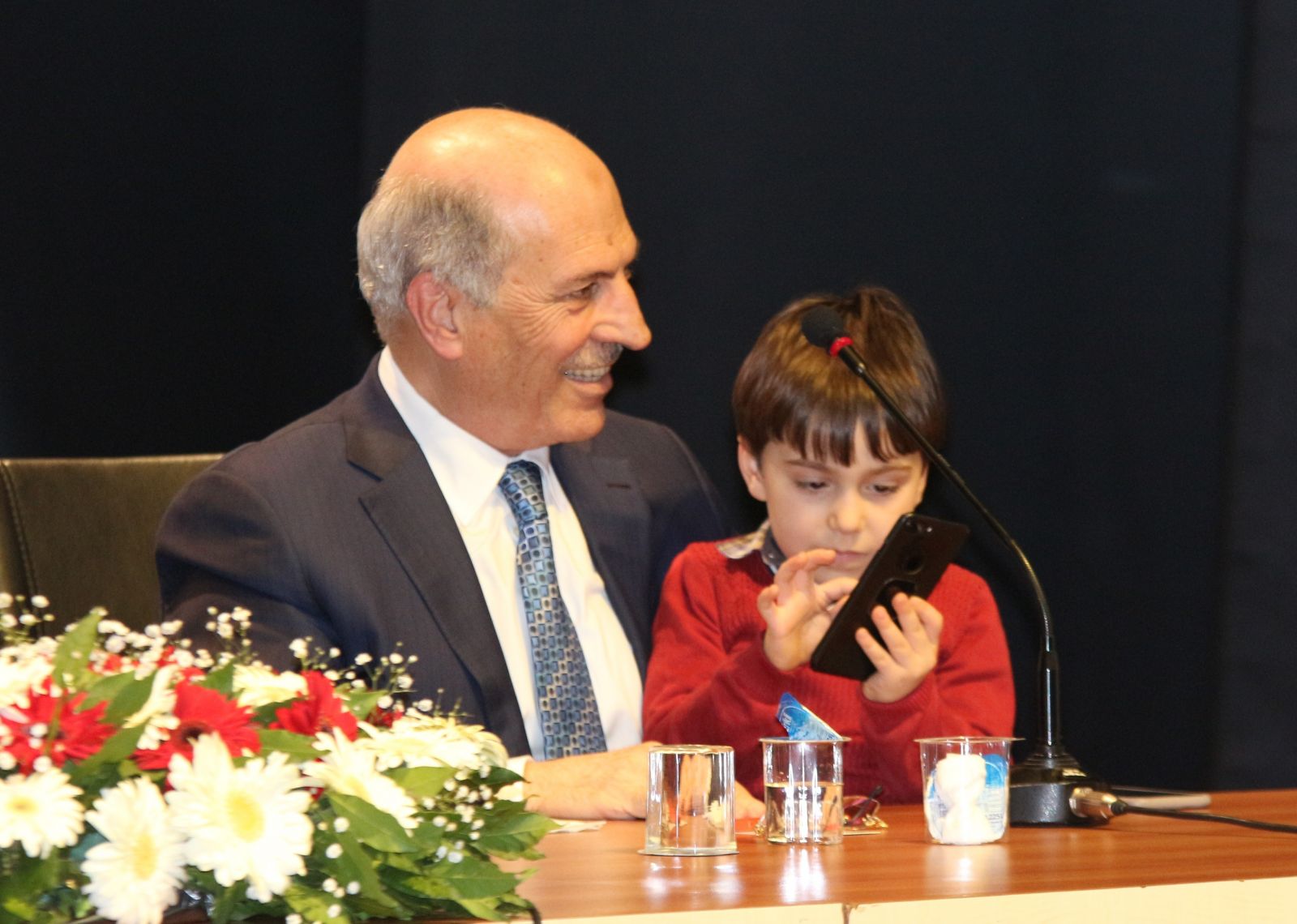 Gazetemizin yazarları Trabzon’da okuyucularıyla buluştu