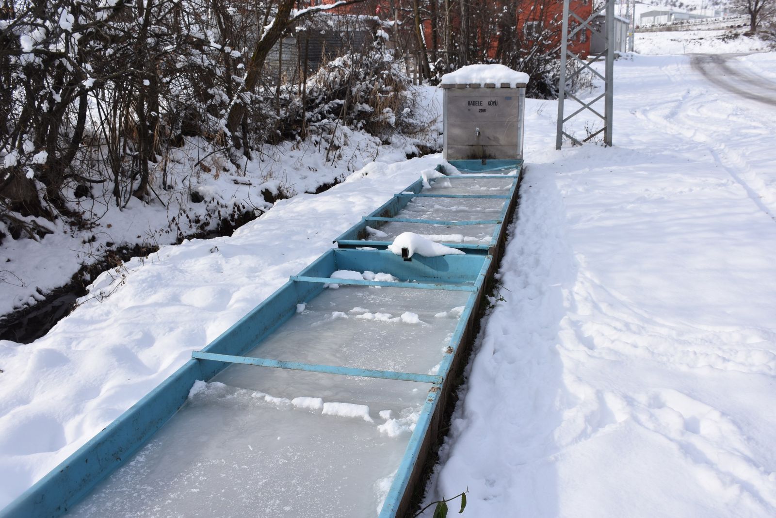 Ardahan buz kesti, eksi 27 dereceyi gördüler