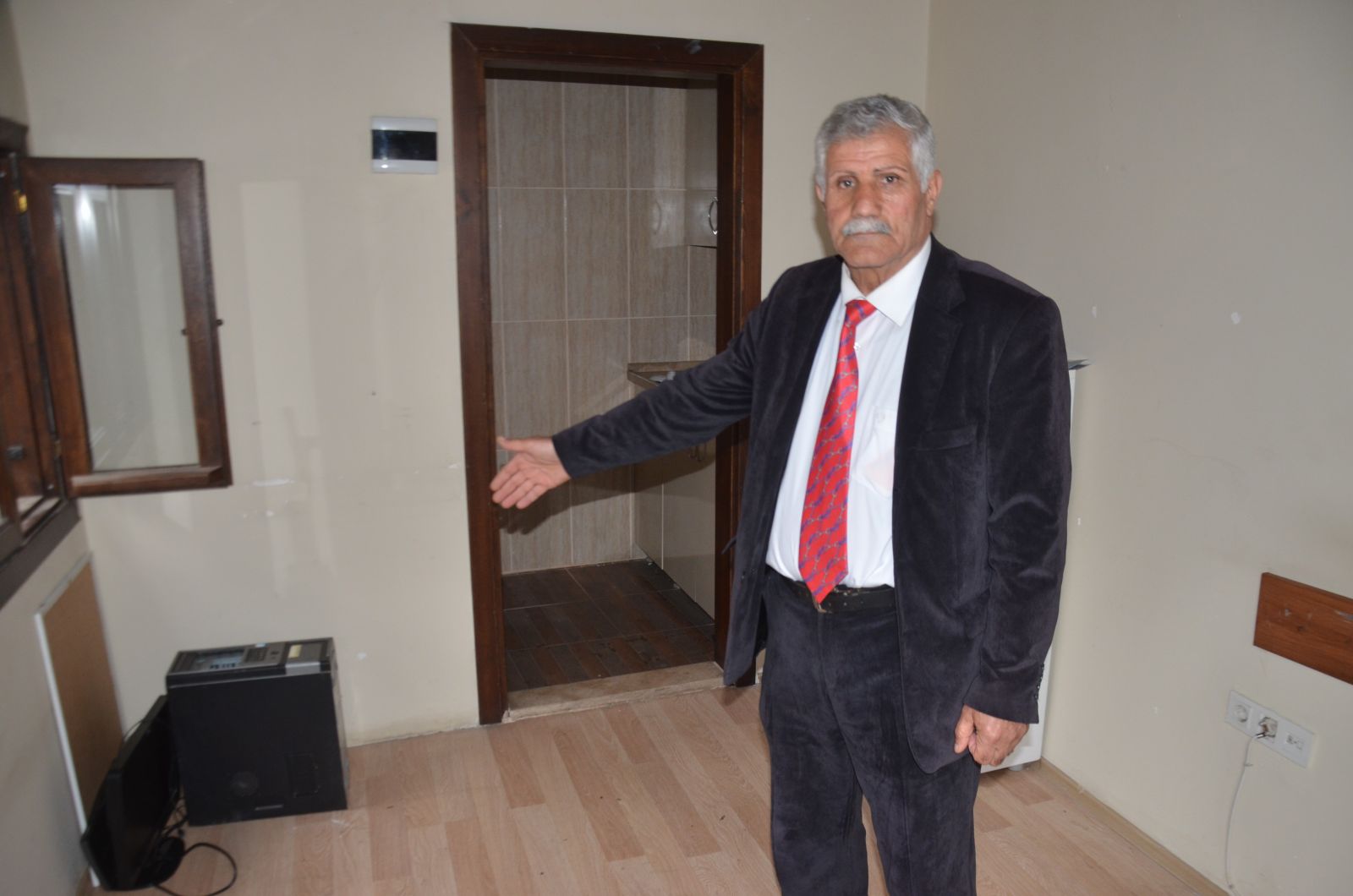 Mazbatayı aldı, muhtarlığı boş buldu