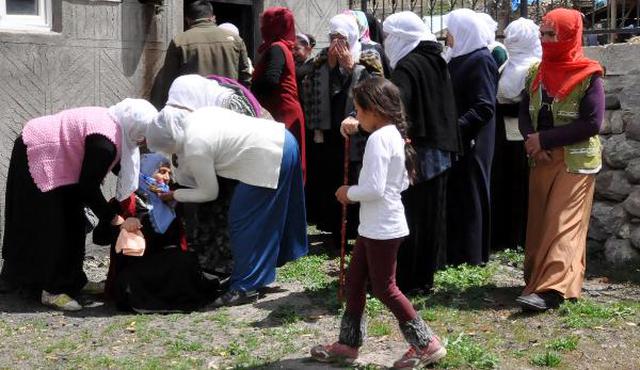 3 yaşındaki Nurcan, gözyaşlarıyla toprağa verildi