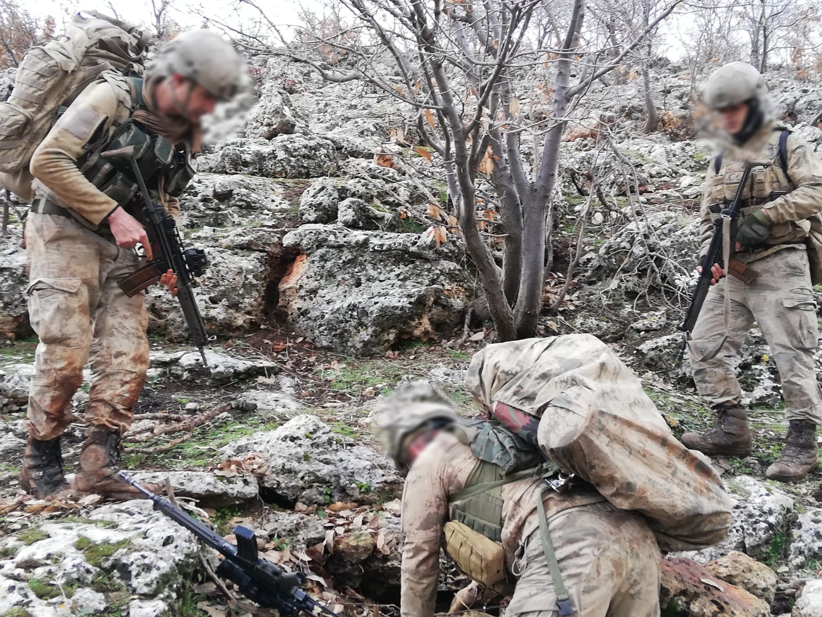 Mardin'de teröristlerin inlerine şafak operasyonu
