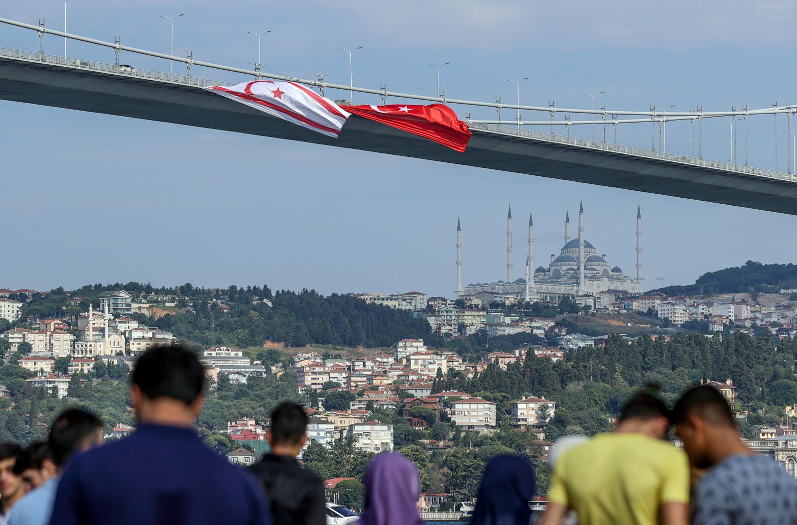 15 Temmuz Şehitler Köprüsü'nde gururlandıran görüntü