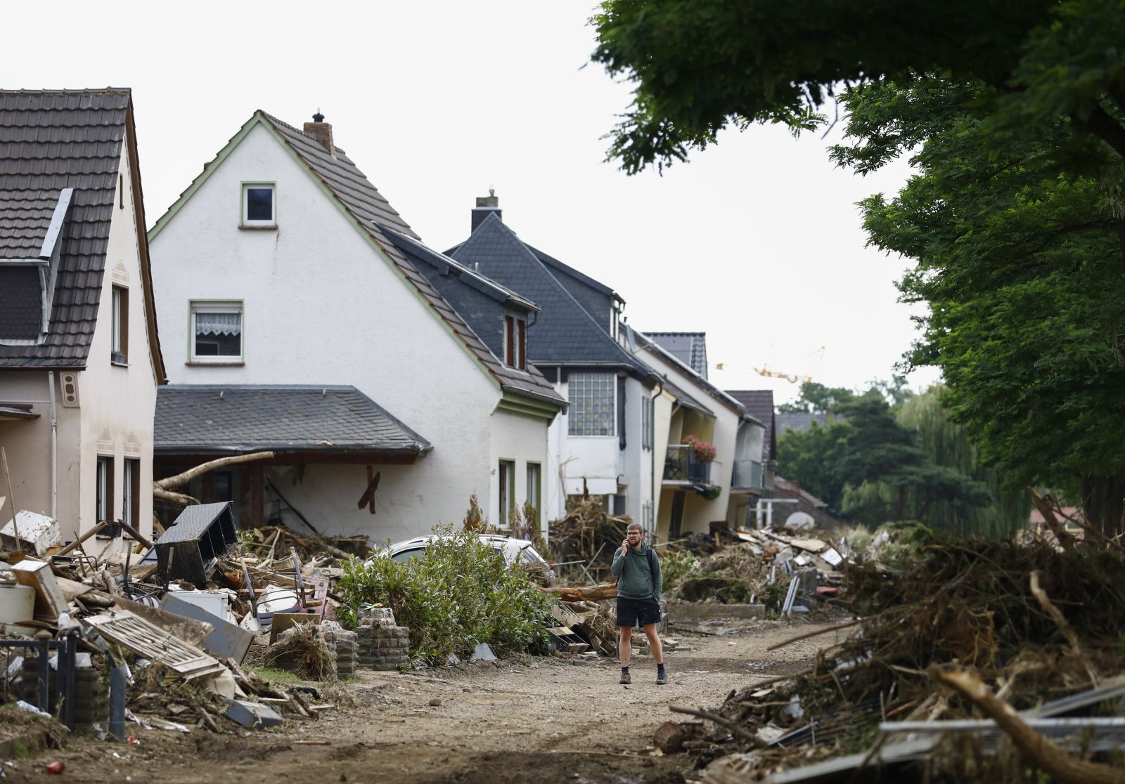 Almanya'da sel bilançosu artıyor: 176 ölü