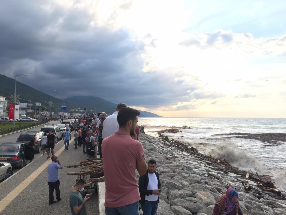 Kastamonu'da bir kadına ait ceset sahile vurdu