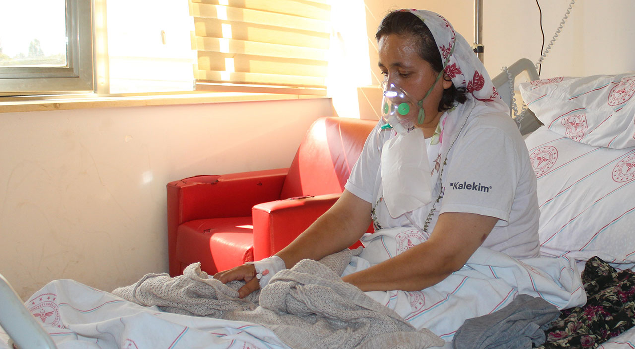 Ailesiyle korona virüse yakalandı! İlk sözü aşı olun oldu