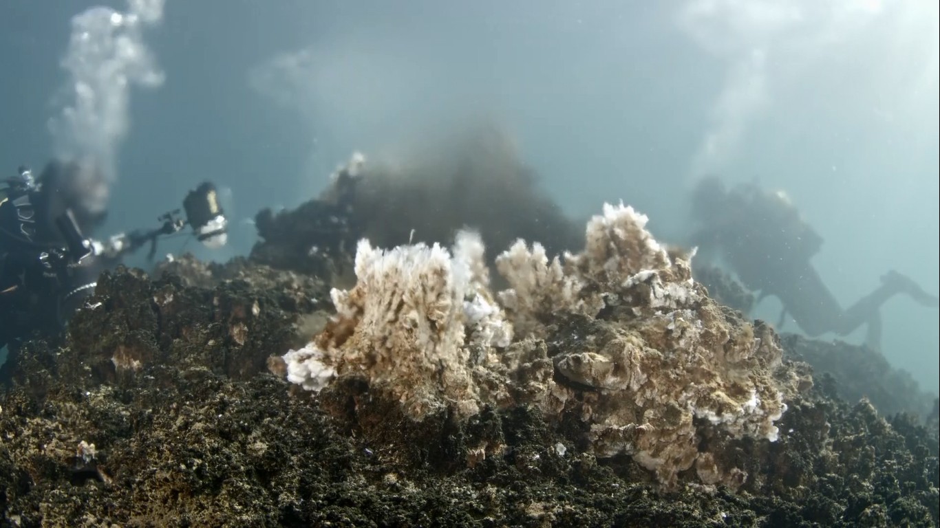 Van Gölü'nün dibindeki kalıntılar dünyaya tanıtılacak
