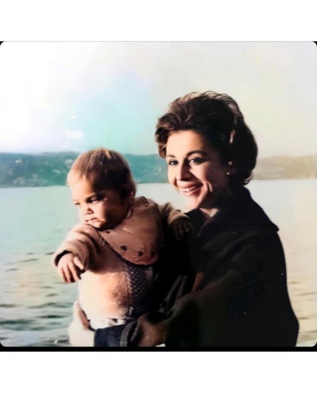 Ünlü oyuncu Billur Kalkavan'ın en acı günü! Annesini kaybetti