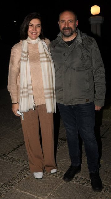 Bergüzar Korel’den anne-kız pozu! Paylaşımına beğeni yağdı