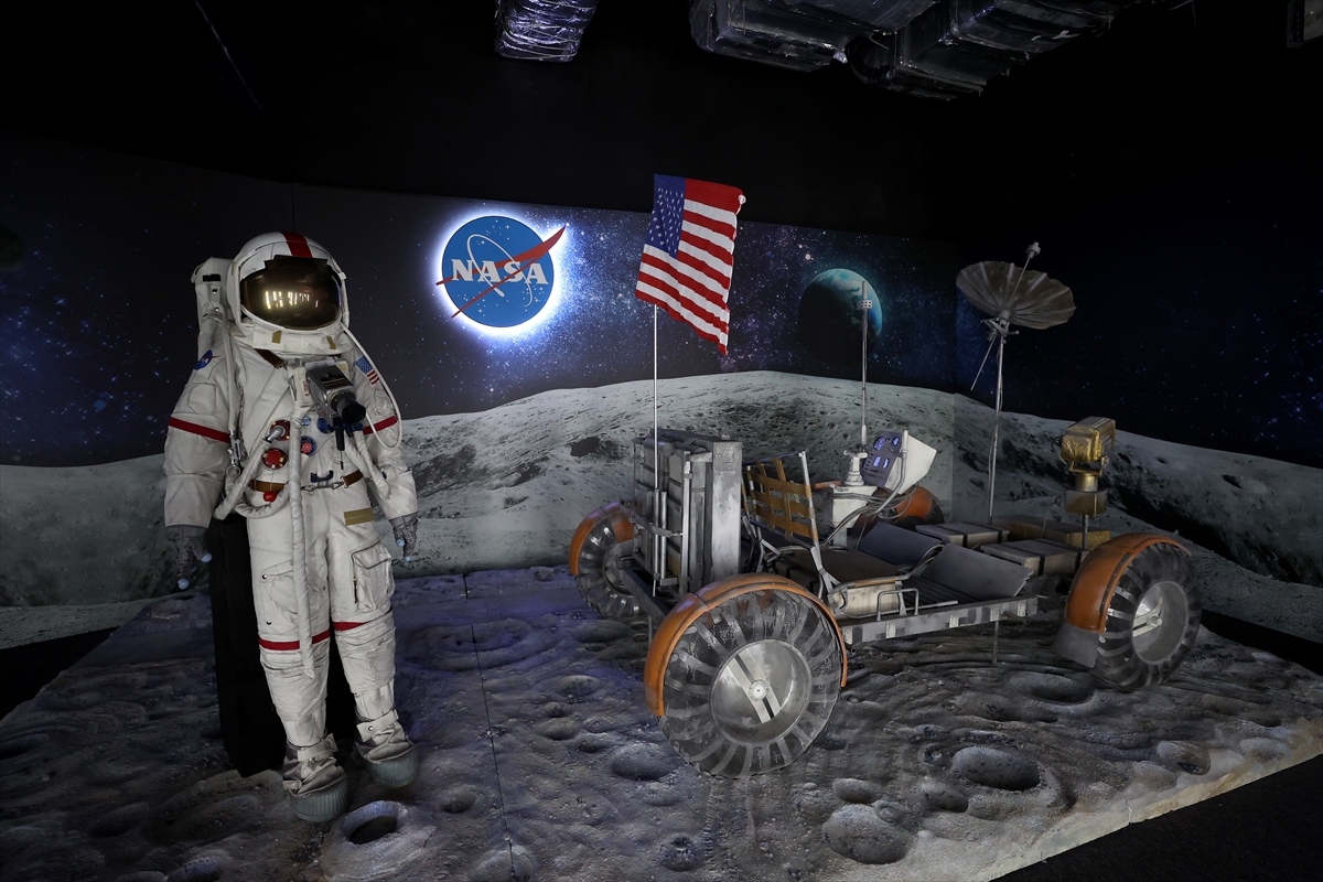 NASA Uzay Sergisi İstanbul'da kapılarını açtı