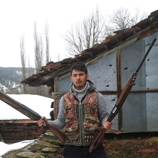 Oğlunun değil yeğeninin cenazesine katıldı