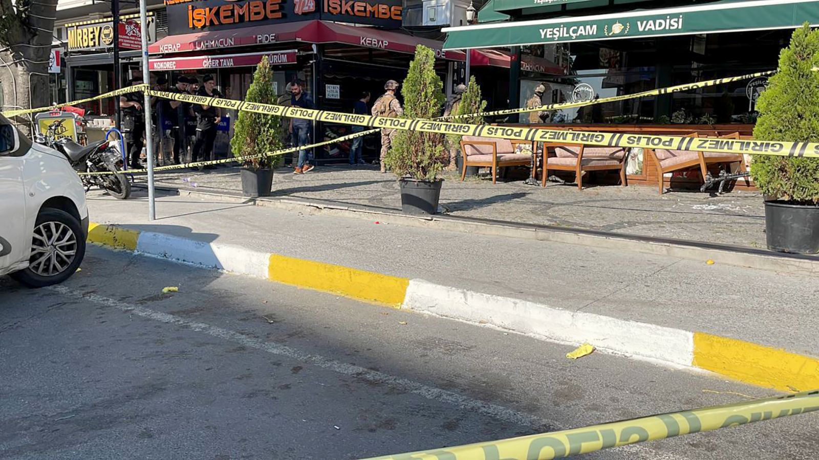 İstanbul'da silahlı kavga, 13 yaralı var