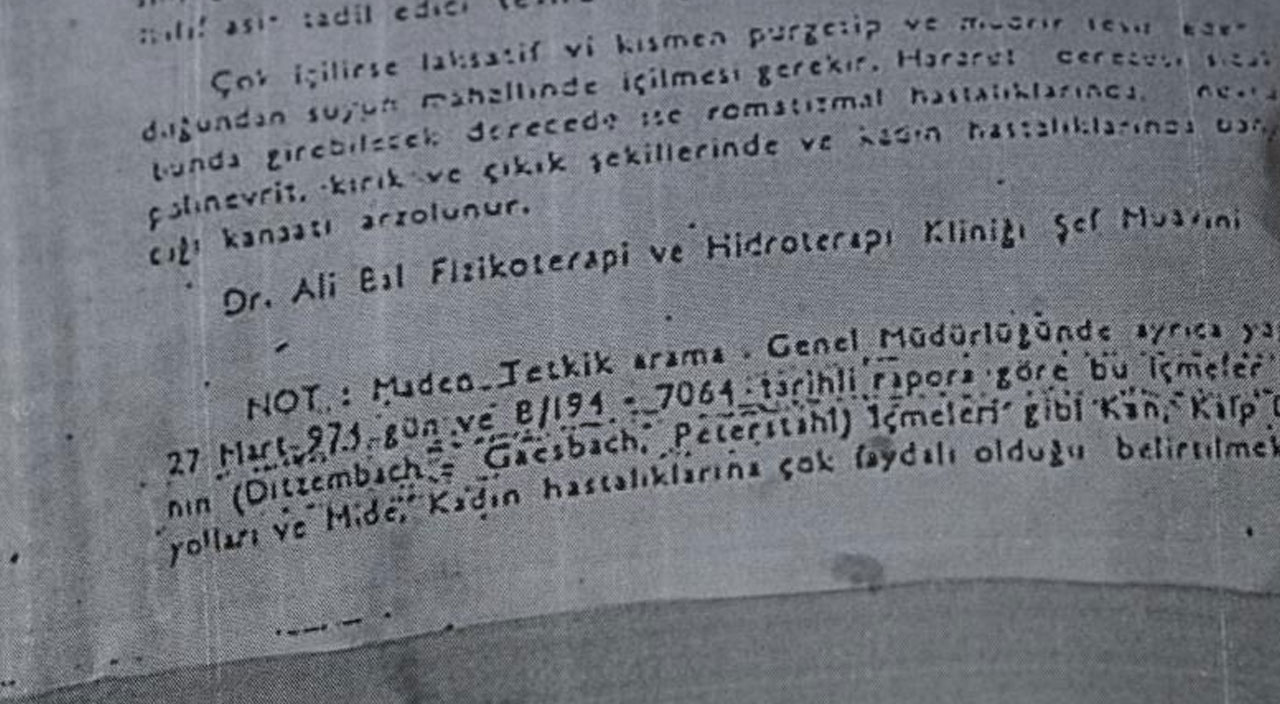 Şifalı diye içilen su zehirli çıktı… Tepkilerini içerek gösterdiler