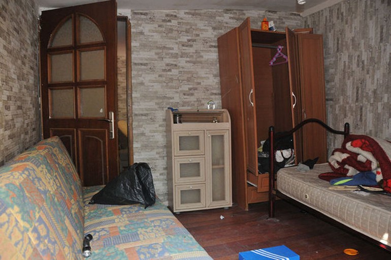 Tahliye olduğu gibi 3 kişi vurup, kahvehane taradı