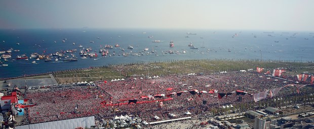 Sayılarla Yenikapı'daki Demokrasi ve Şehitler Mitingi