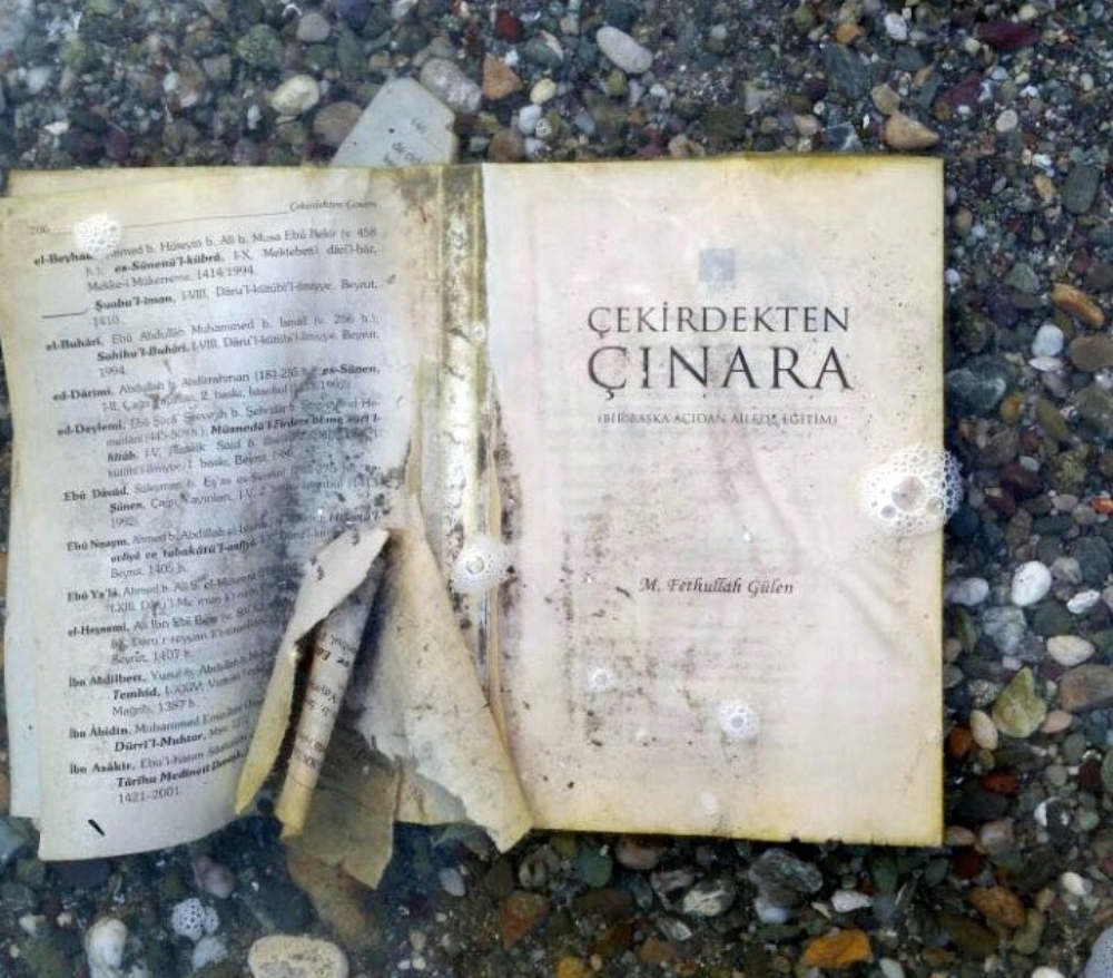 Atatürk Barajı’nda FETÖ’ye ait kitaplar bulundu