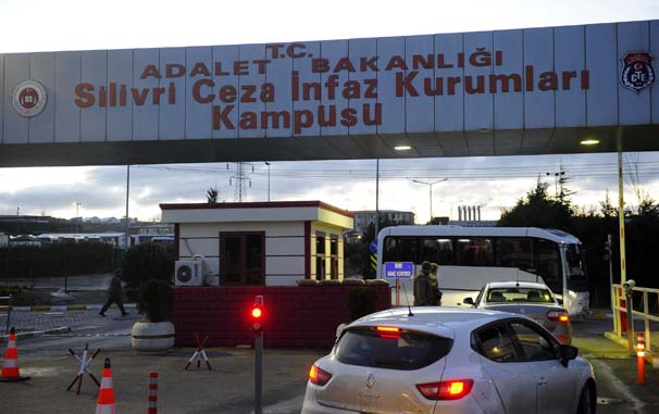 FETÖ'nün darbe girişimine ilişkin İstanbul'daki ilk dava başladı