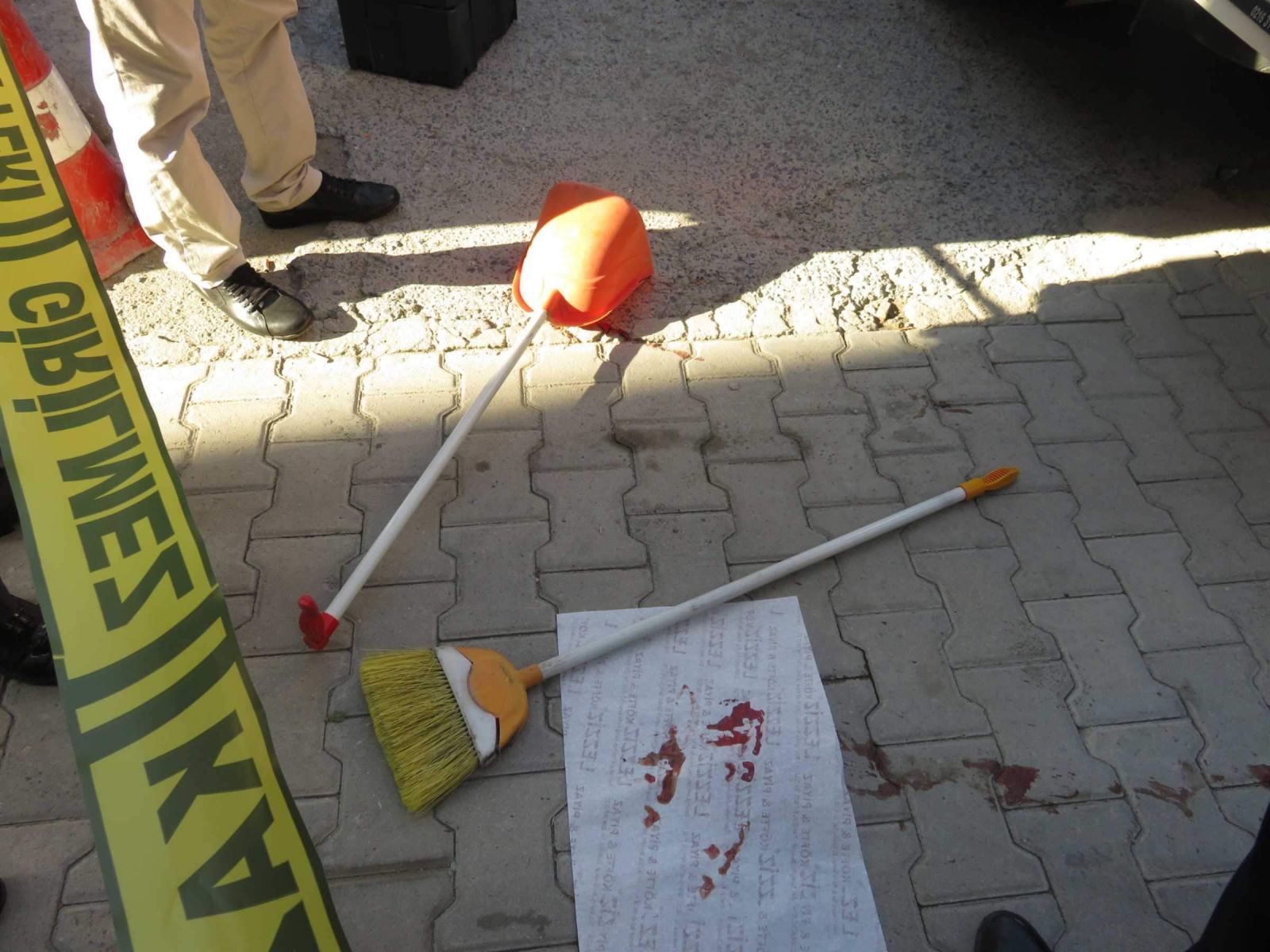 Kartal'da temizlik işçisi beton mikserinin altında feci şekilde öldü