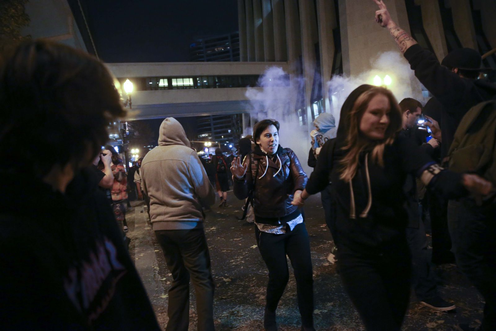 Trump'tan protestoculara mesaj