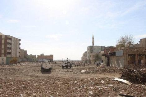 Nusaybin'de tel örgü geri çekildi, çatışma izleri ortaya çıktı
