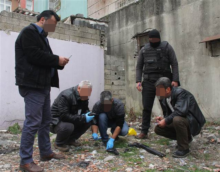 Polis, katliam hazırlığındaki grubu son anda yakaladı