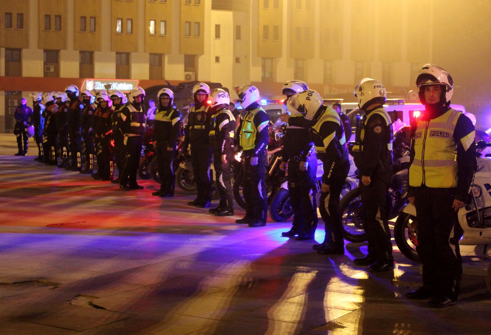 1150 polis ’acil’ koduyla çağrılınca bir kent ayaklandı