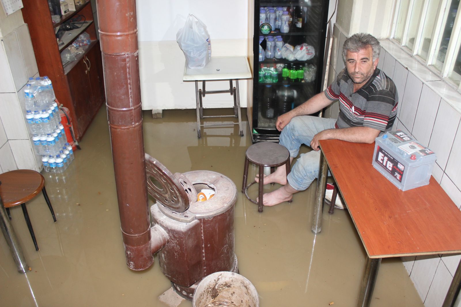 Denizli’de sağanak hayatı felç etti