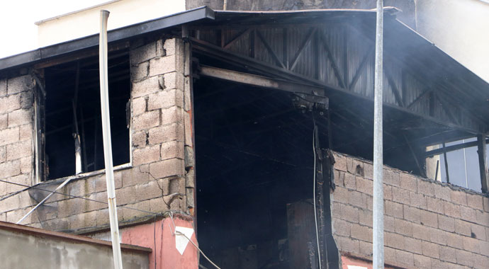 Ekmek tekneleri kül oldu