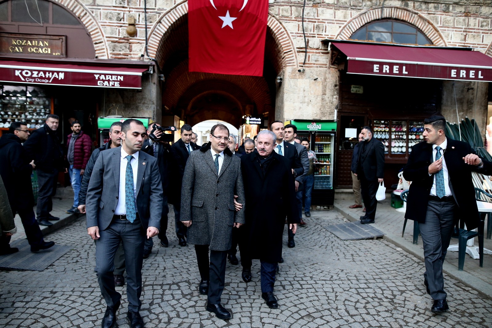 TBMM Başkanı Şentop’tan esnaf ziyareti