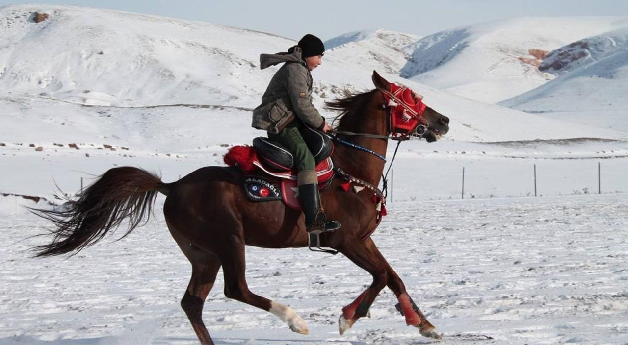 Buz gibi havada cirit antrenmanı nefesleri kesti