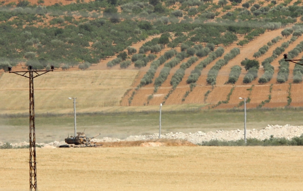 TSK, DEAŞ hedeflerini obüslerle vurdu