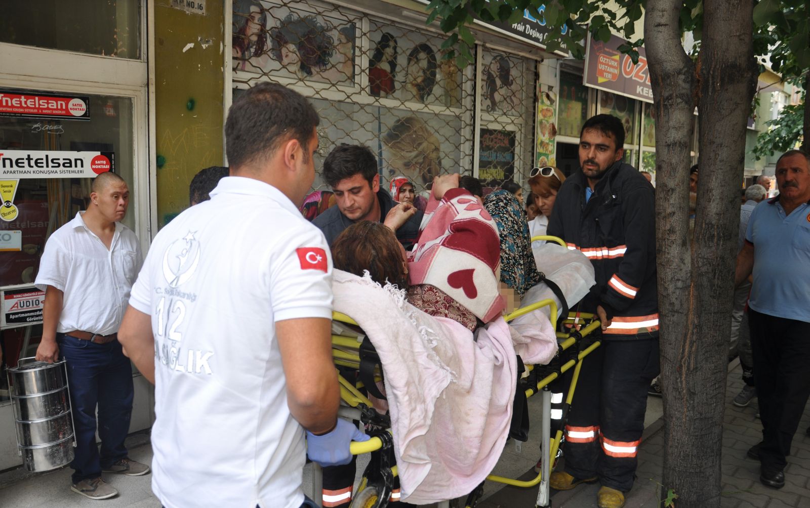 Ankara'da bir adam eşini benzin dökerek yaktı