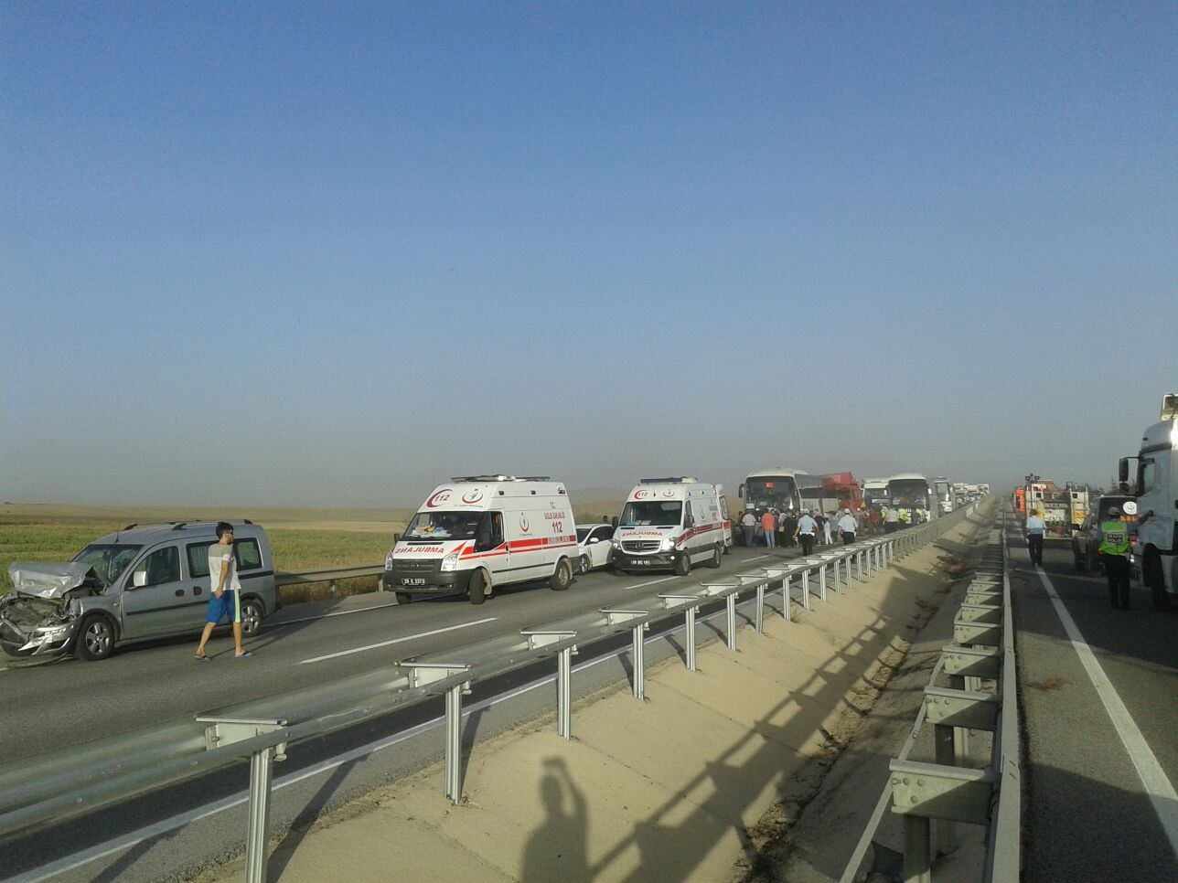 Eskişehir’de feci kaza, 12 araç birbirine girdi