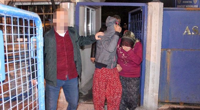 Annesi ve karısı ile hırsızlık yaparken yakalandı, 