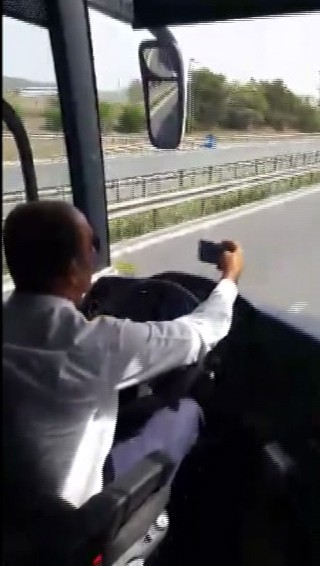 Önce sigara yaktı, yetmedi...