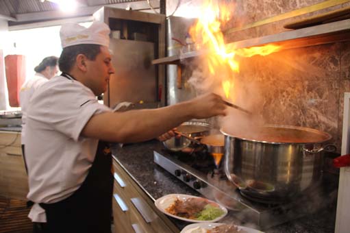 Sucuk dönere büyük ilgi