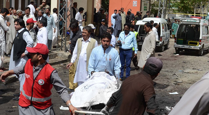 Pakistan'daki hain saldırıda ölü sayısı 72'ye yükseldi