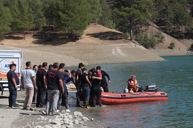 Baraj göletine giren genç boğuldu