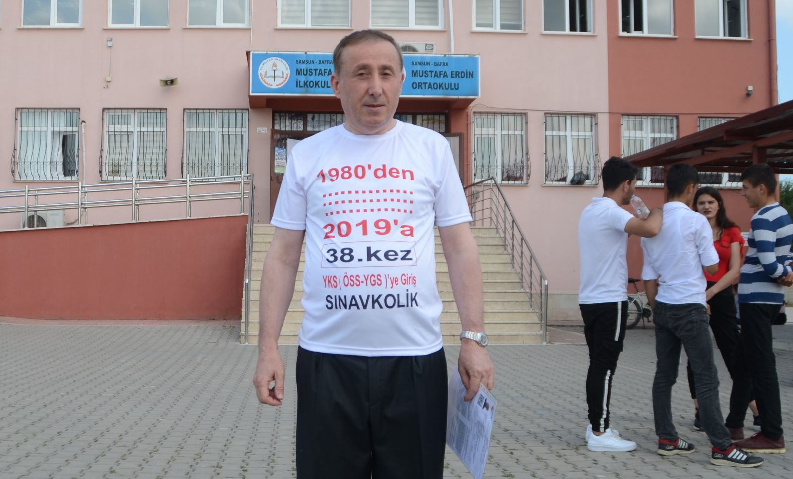 Sınavkolik 38. sınavına girdi Sınavkolik 38. sınavına girdi
