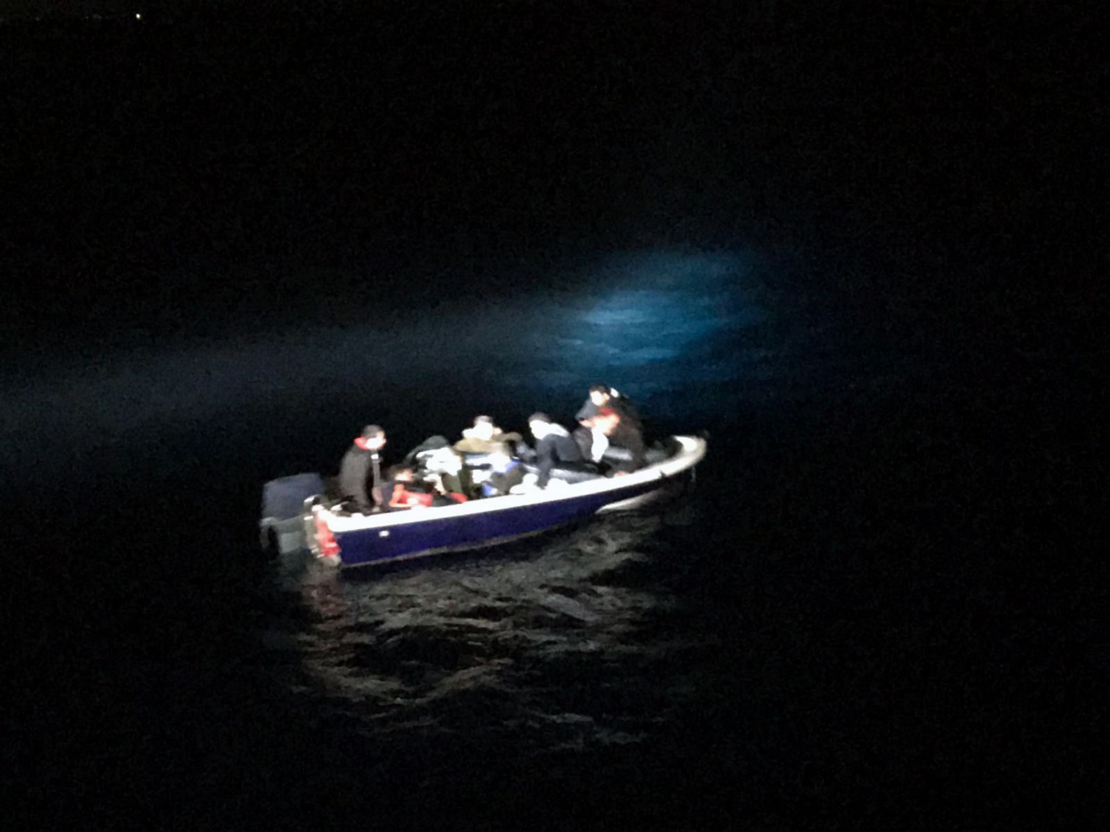 Mülteciler son anda kurtarıldı